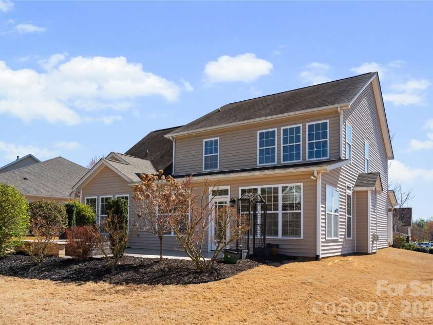 5049 Gladiola Way, Fort Mill, SC 29708.  MLS# CAR4356980, YatesRealty ID 18324. 