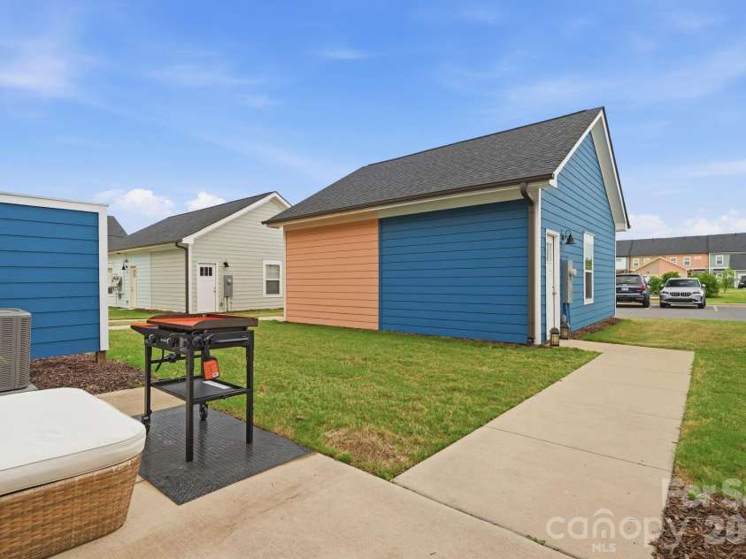 729 Veloway Drive, Rock Hill, SC 29730.  MLS# CAR4376422, YatesRealty ID 18325. 