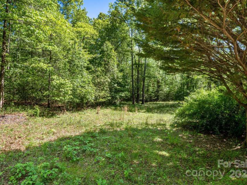 501 Deer Chase Circle, Cedar Mountain, NC 28718.  MLS# CAR4264548, YatesRealty ID 18326. 