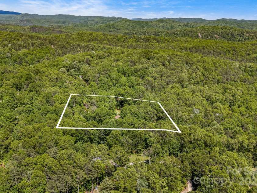 501 Deer Chase Circle, Cedar Mountain, NC 28718.  MLS# CAR4264548, YatesRealty ID 18326. 