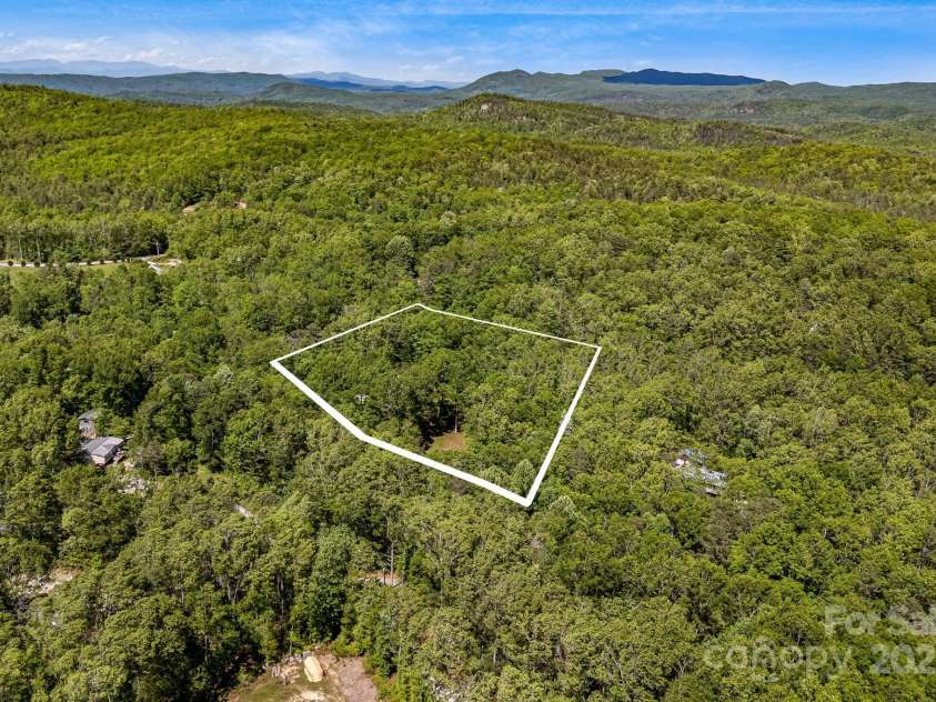 501 Deer Chase Circle, Cedar Mountain, NC 28718.  MLS# CAR4264548, YatesRealty ID 18326. 