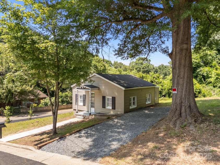 103 Garfield Avenue, Albemarle, NC 28001.  MLS# CAR4267440, YatesRealty ID 18327. 