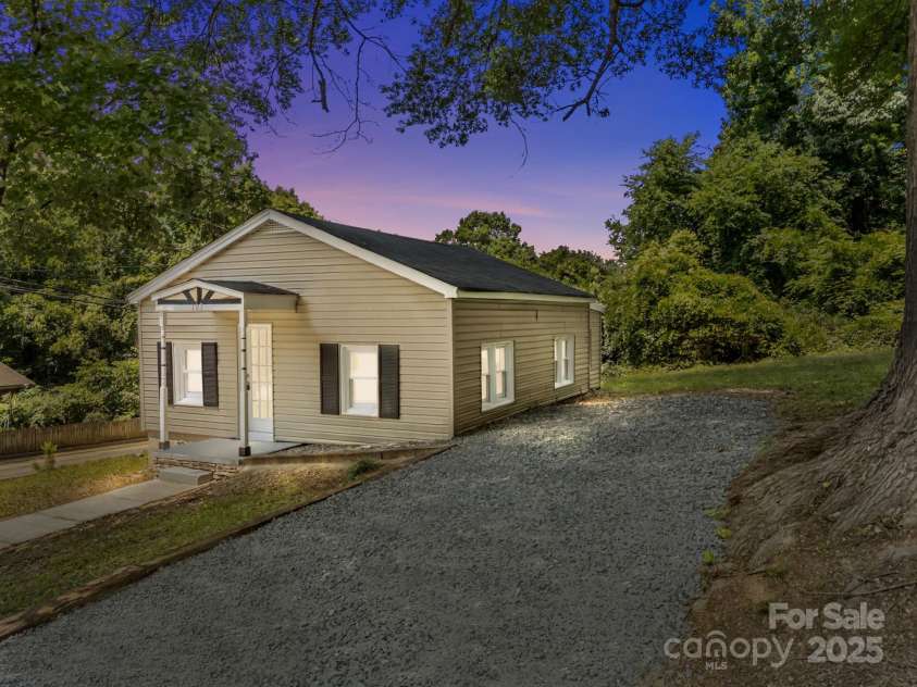 103 Garfield Avenue, Albemarle, NC 28001.  MLS# CAR4267440, YatesRealty ID 18327. Welcome Home!