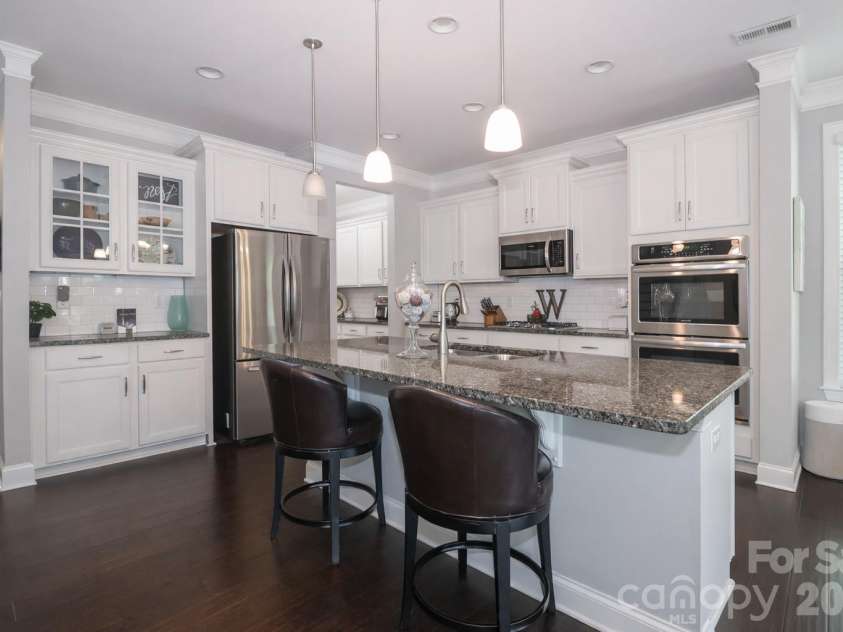 117 Tomahawk Drive, Mooresville, NC 28117.  MLS# CAR4372781, YatesRealty ID 18329. 