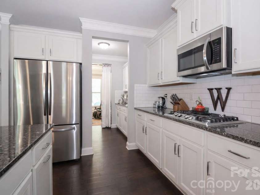 117 Tomahawk Drive, Mooresville, NC 28117.  MLS# CAR4372781, YatesRealty ID 18329. 
