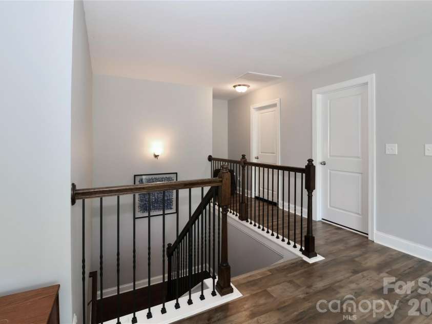 117 Tomahawk Drive, Mooresville, NC 28117.  MLS# CAR4372781, YatesRealty ID 18329. 