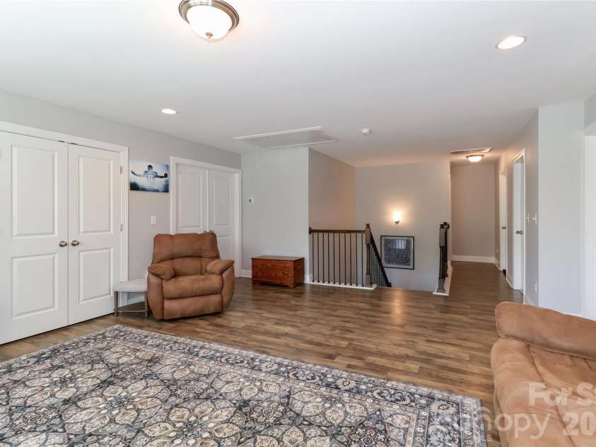 117 Tomahawk Drive, Mooresville, NC 28117.  MLS# CAR4372781, YatesRealty ID 18329. 