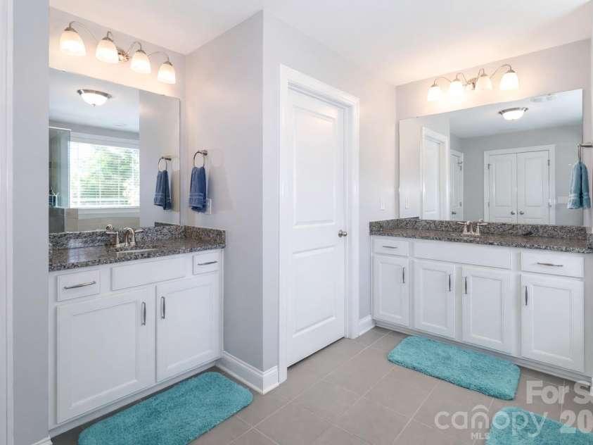 117 Tomahawk Drive, Mooresville, NC 28117.  MLS# CAR4372781, YatesRealty ID 18329. 