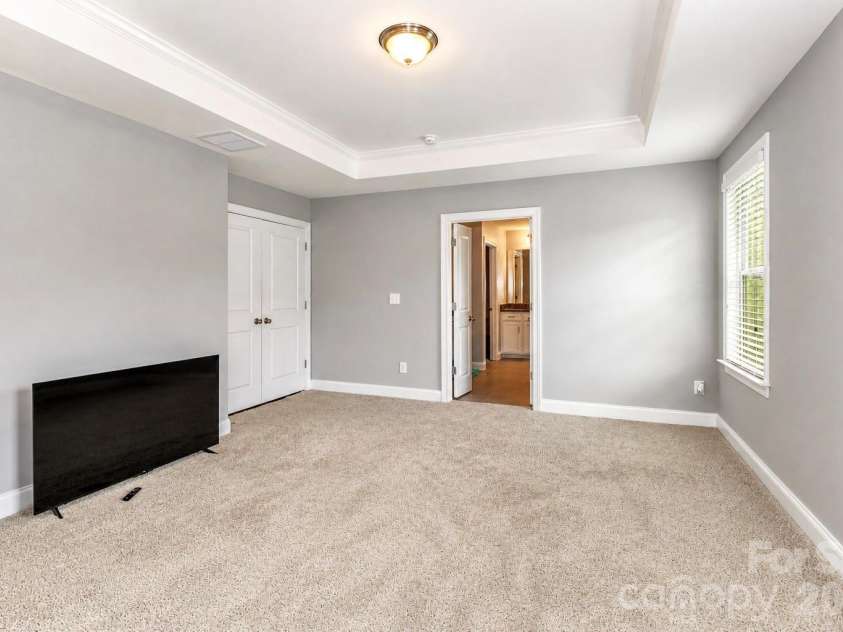 117 Tomahawk Drive, Mooresville, NC 28117.  MLS# CAR4372781, YatesRealty ID 18329. 