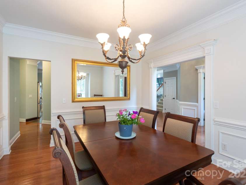 2031 Brook View Court, Matthews, NC 28104.  MLS# CAR4266397, YatesRealty ID 18329. 