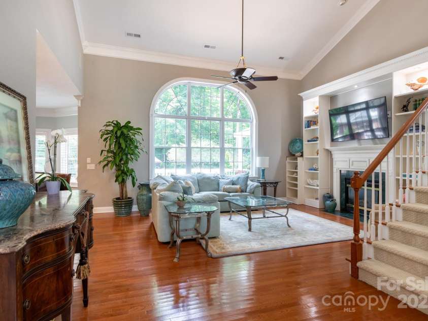 2031 Brook View Court, Matthews, NC 28104.  MLS# CAR4266397, YatesRealty ID 18329. 