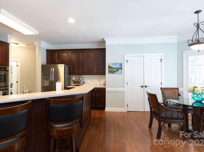 2031 Brook View Court, Matthews, NC 28104.  MLS# CAR4266397, YatesRealty ID 18329. 