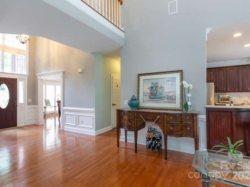 2031 Brook View Court, Matthews, NC 28104.  MLS# CAR4266397, YatesRealty ID 18329. 