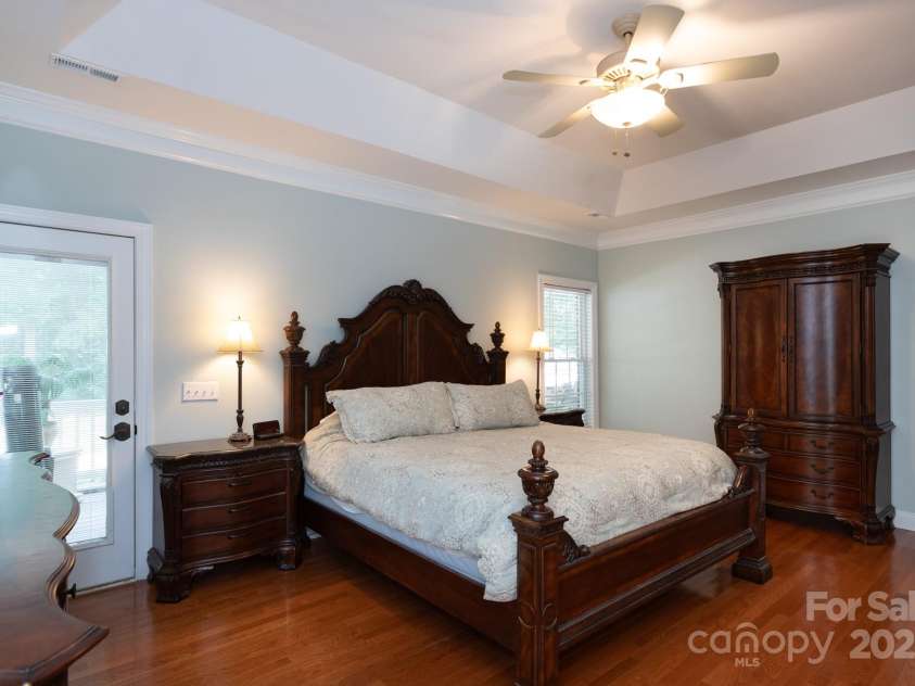 2031 Brook View Court, Matthews, NC 28104.  MLS# CAR4266397, YatesRealty ID 18329. 