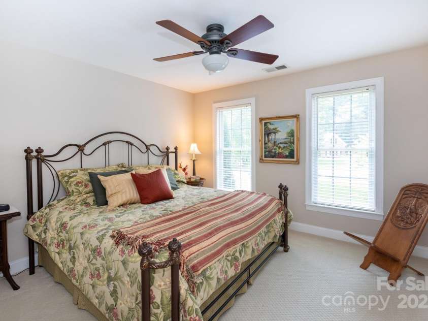 2031 Brook View Court, Matthews, NC 28104.  MLS# CAR4266397, YatesRealty ID 18329. 