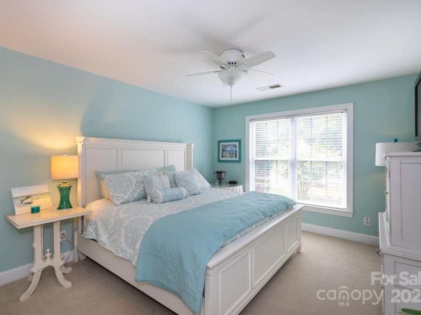 2031 Brook View Court, Matthews, NC 28104.  MLS# CAR4266397, YatesRealty ID 18329. 