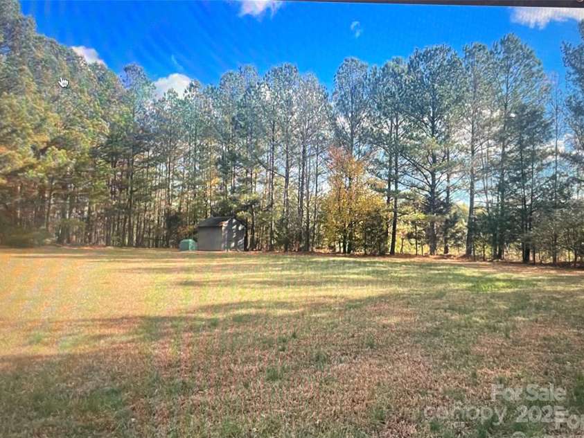 14818 Hooks Road, Matthews, NC 28105.  MLS# CAR4224349, YatesRealty ID 1833. 
