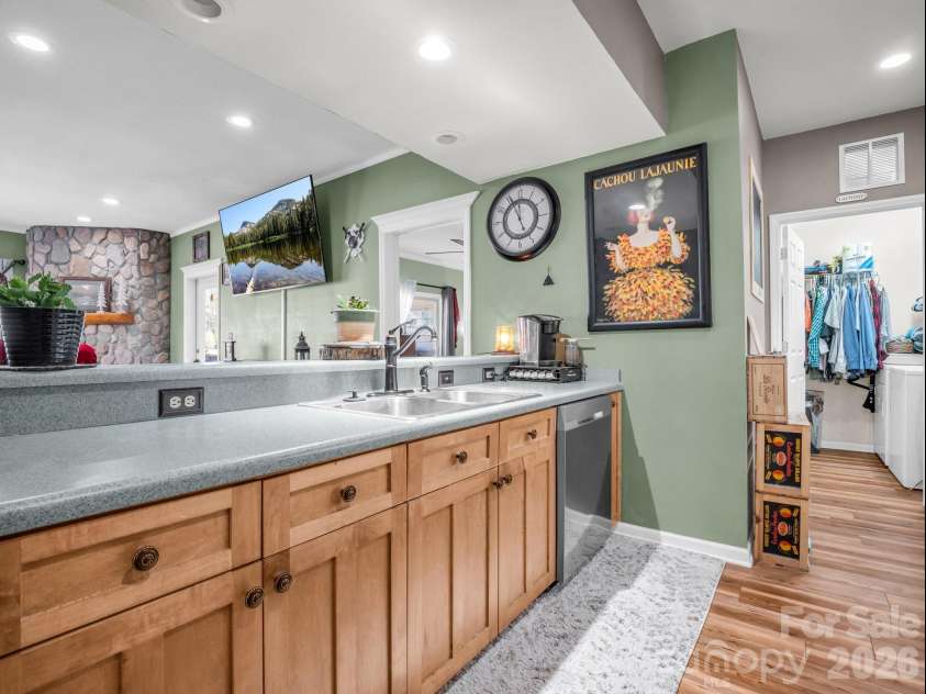 158 Stonecrest Court, Lake Lure, NC 28746.  MLS# CAR4230404, YatesRealty ID 1833. Kitchen