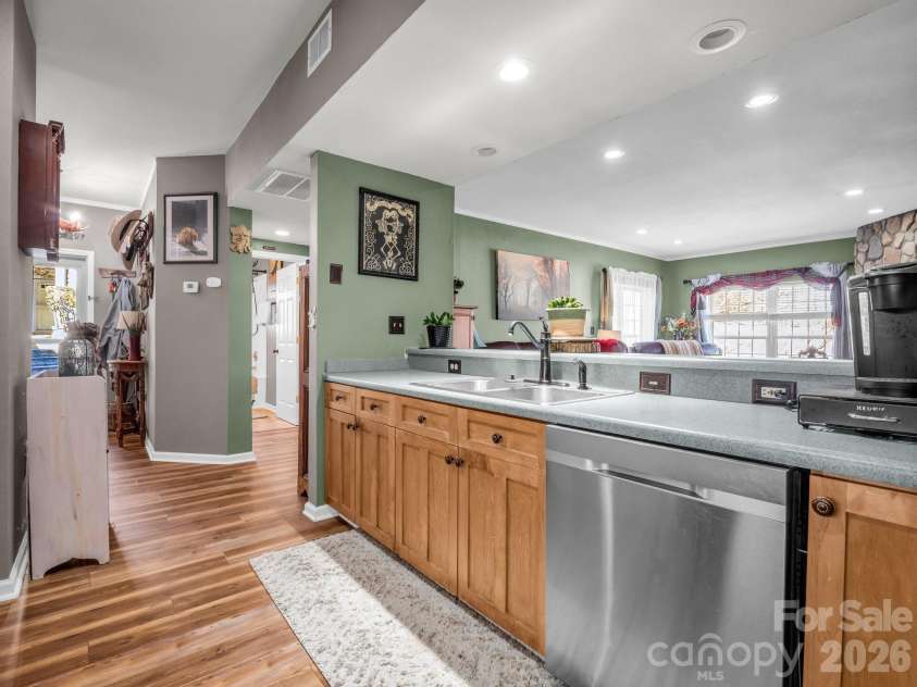158 Stonecrest Court, Lake Lure, NC 28746.  MLS# CAR4230404, YatesRealty ID 1833. Kitchen