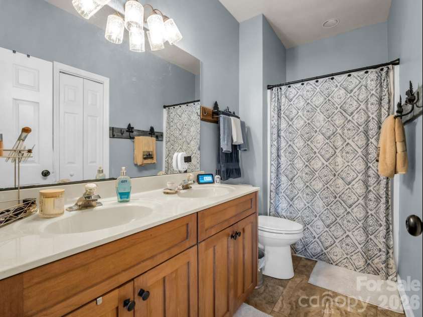 158 Stonecrest Court, Lake Lure, NC 28746.  MLS# CAR4230404, YatesRealty ID 1833. Primary bath