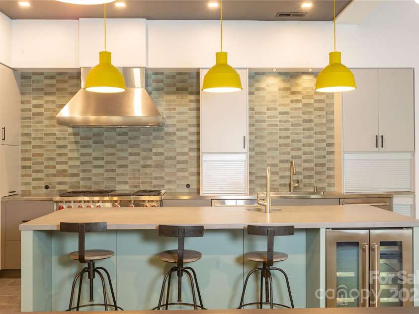 386 Squirrel Lane, Clover, SC 29710.  MLS# CAR4305533, YatesRealty ID 1833. 