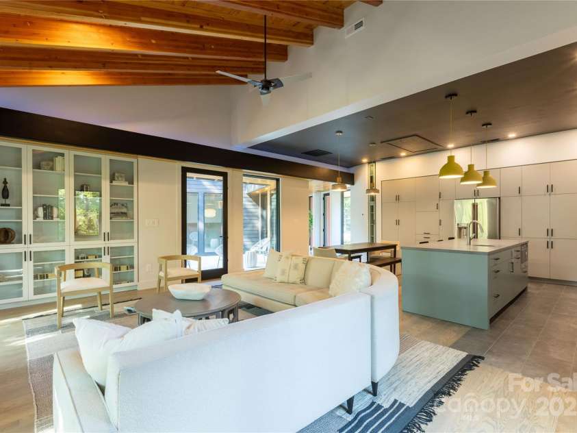 386 Squirrel Lane, Clover, SC 29710.  MLS# CAR4305533, YatesRealty ID 1833. 