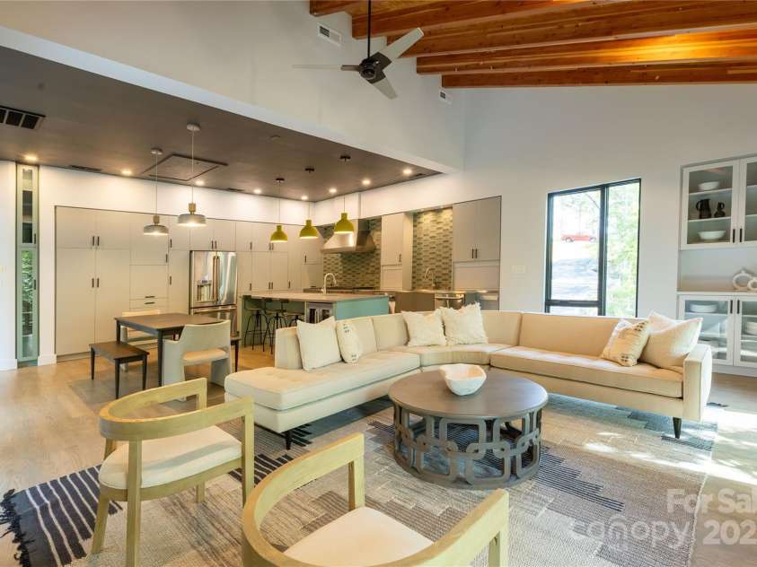 386 Squirrel Lane, Clover, SC 29710.  MLS# CAR4305533, YatesRealty ID 1833. 