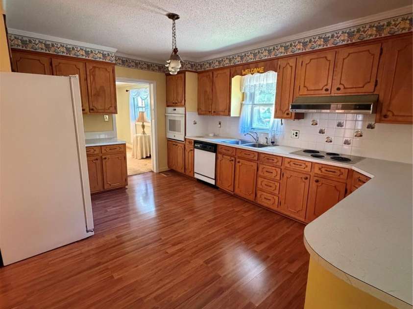 213 Stowe Road, Gastonia, NC 28056.  MLS# CAR4371402, YatesRealty ID 18330. 