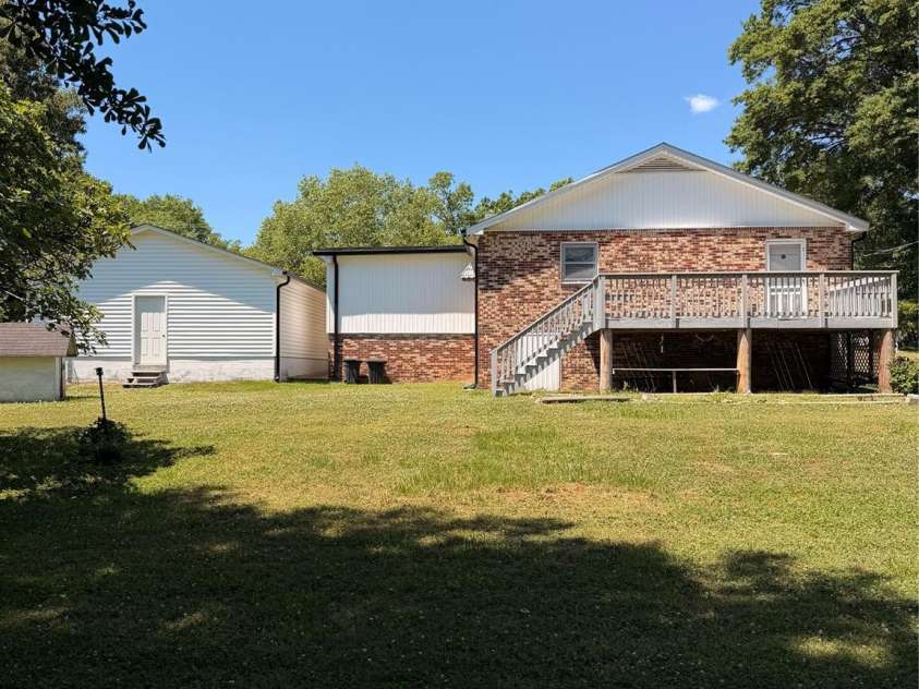 213 Stowe Road, Gastonia, NC 28056.  MLS# CAR4371402, YatesRealty ID 18330. 
