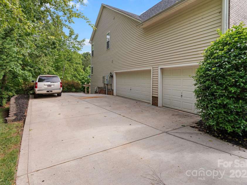 1929 Faison Avenue, Fort Mill, SC 29708.  MLS# CAR4253892, YatesRealty ID 18331. 3 car garage