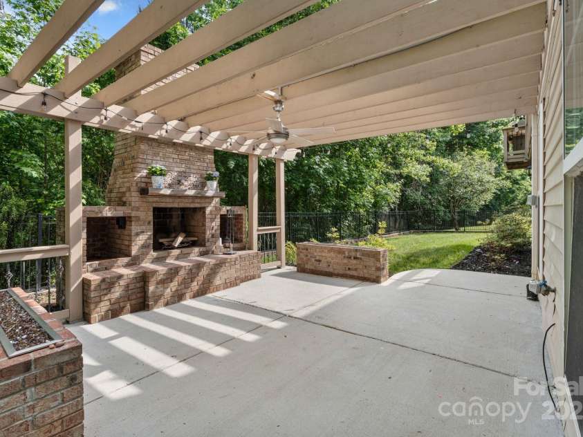 1929 Faison Avenue, Fort Mill, SC 29708.  MLS# CAR4253892, YatesRealty ID 18331. Fireplace & Fire Features