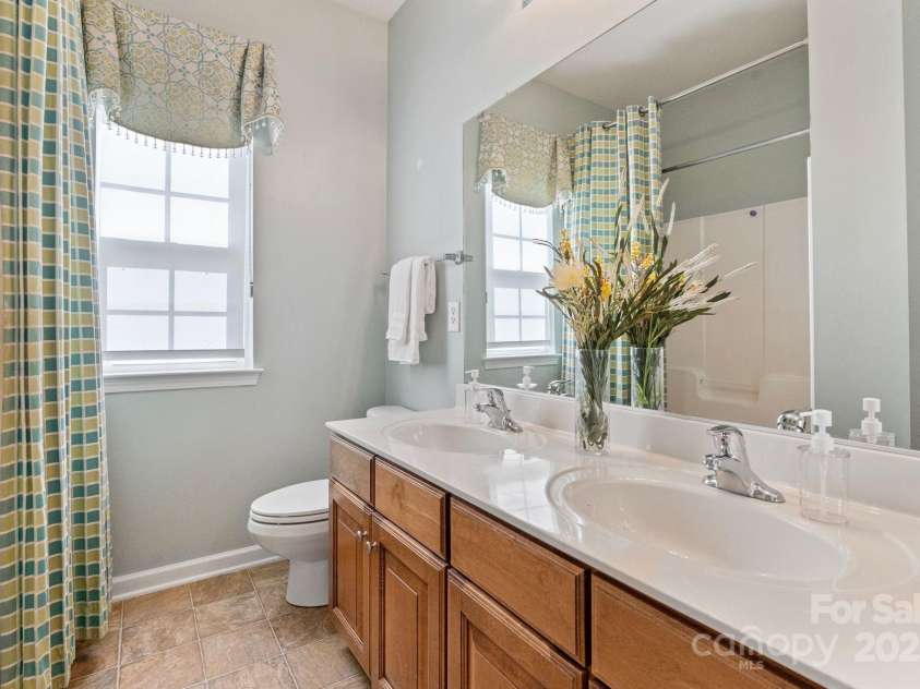1929 Faison Avenue, Fort Mill, SC 29708.  MLS# CAR4253892, YatesRealty ID 18331. Full Bath