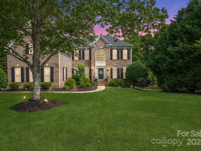 1929 Faison Avenue, Fort Mill, SC 29708.  MLS# CAR4253892, YatesRealty ID 18331. Welcome Home!
