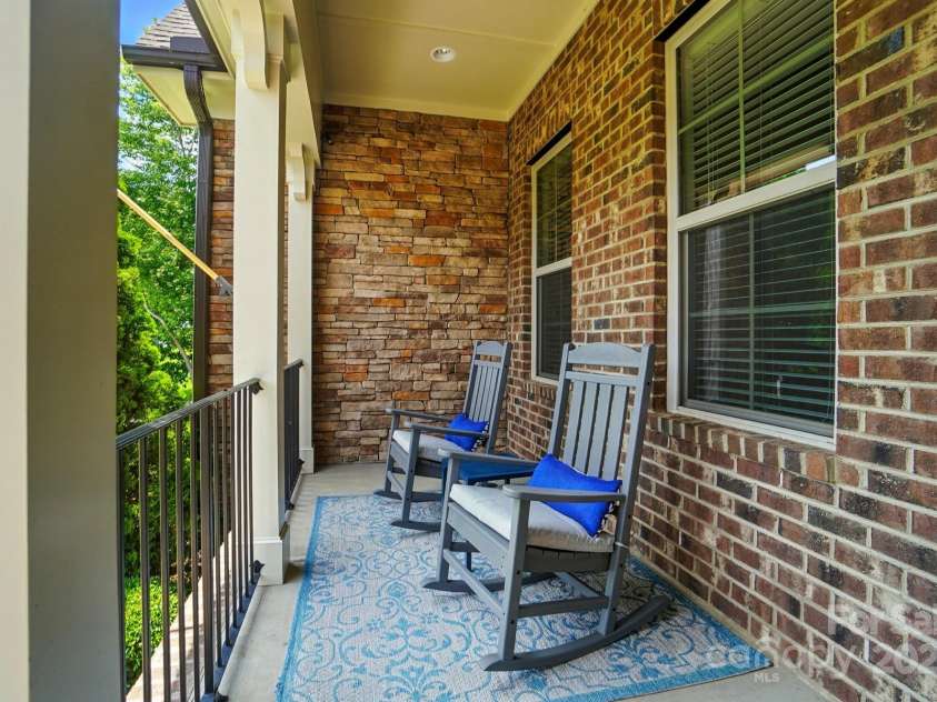 463 Langston Place Drive, Fort Mill, SC 29708.  MLS# CAR4267407, YatesRealty ID 18332. 
