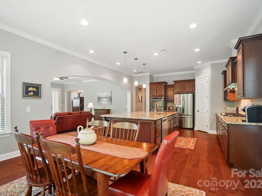 463 Langston Place Drive, Fort Mill, SC 29708.  MLS# CAR4267407, YatesRealty ID 18332. 