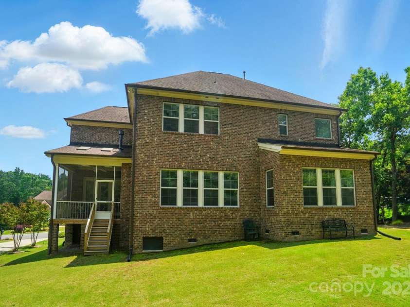 463 Langston Place Drive, Fort Mill, SC 29708.  MLS# CAR4267407, YatesRealty ID 18332. 