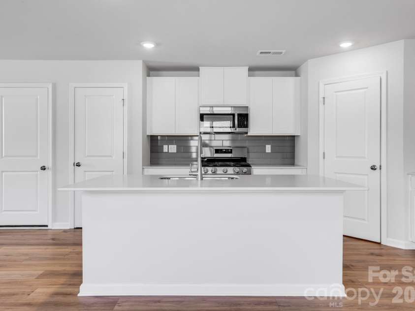 704 Espresso Drive, Shelby, NC 28152.  MLS# CAR4343617, YatesRealty ID 18333. 
