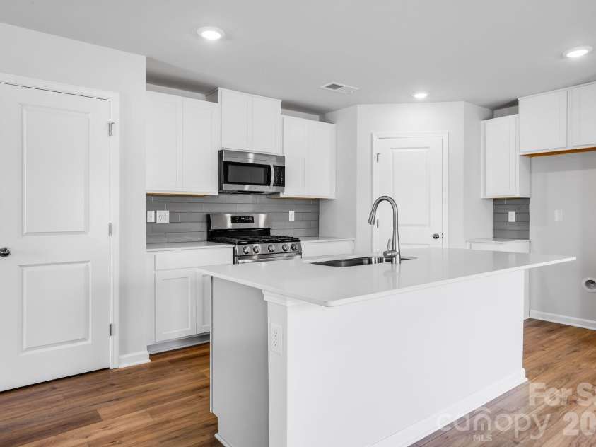 704 Espresso Drive, Shelby, NC 28152.  MLS# CAR4343617, YatesRealty ID 18333. 