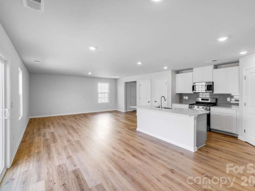 704 Espresso Drive, Shelby, NC 28152.  MLS# CAR4343617, YatesRealty ID 18333. 
