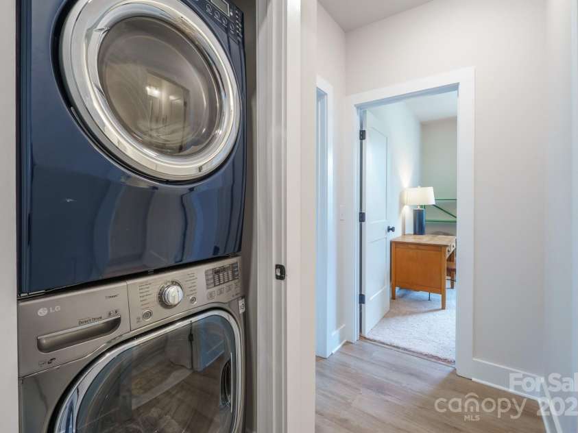 711 Beaty Street, Davidson, NC 28036.  MLS# CAR4261256, YatesRealty ID 18333. Laundry