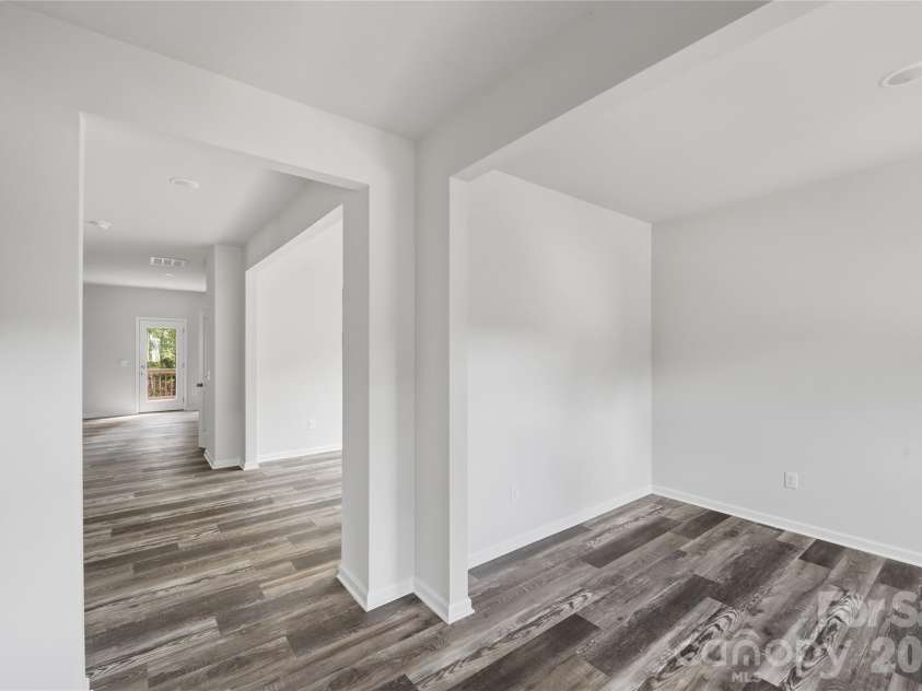 5156 Mark Drive, Hickory, NC 28601.  MLS# CAR4373616, YatesRealty ID 18336. 