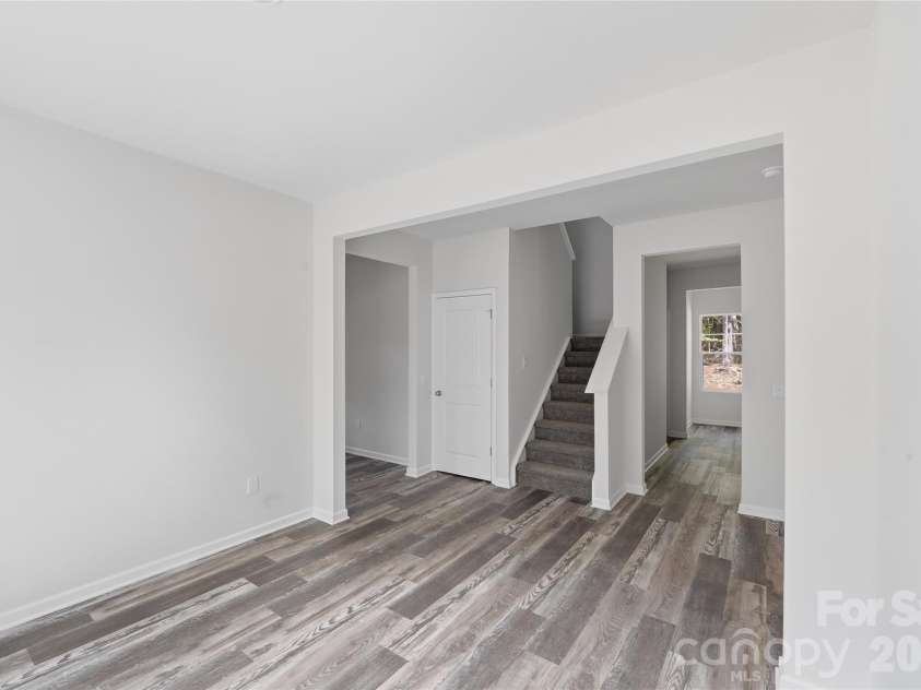 5156 Mark Drive, Hickory, NC 28601.  MLS# CAR4373616, YatesRealty ID 18336. 