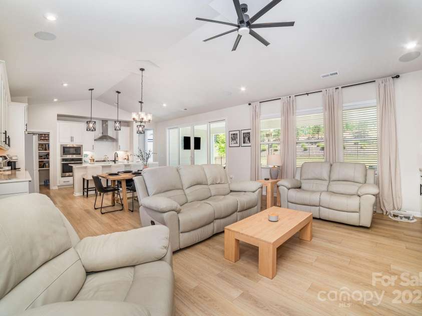 8011 Green Heron Court, Belmont, NC 28012.  MLS# CAR4247022, YatesRealty ID 18336. 