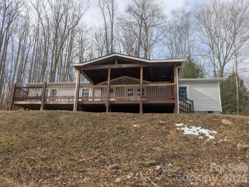 11 Gertrude Lane, Candler, NC 28715.  MLS# CAR4340607, YatesRealty ID 18337. 
