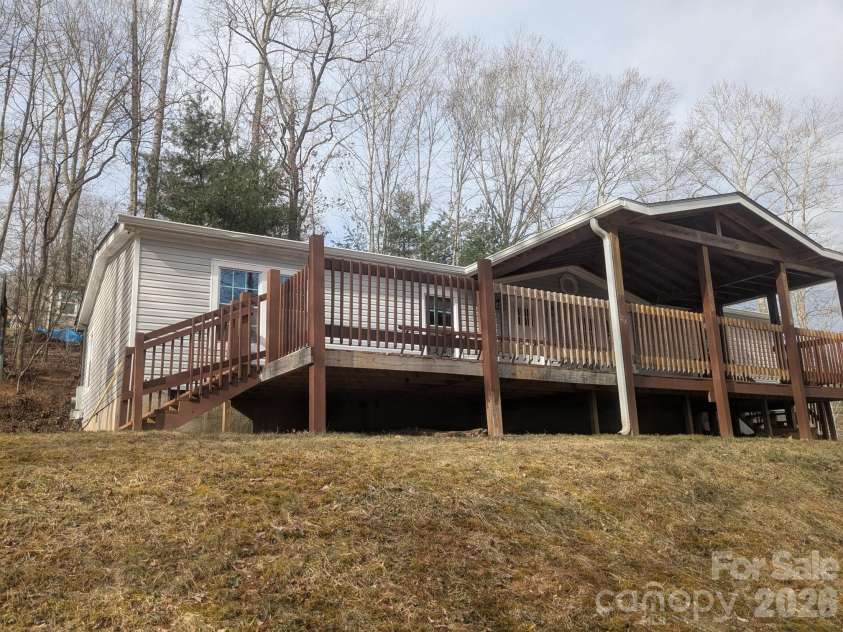 11 Gertrude Lane, Candler, NC 28715.  MLS# CAR4340607, YatesRealty ID 18337. 