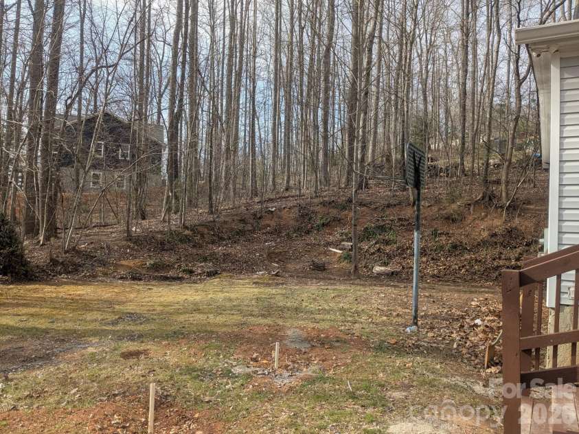 11 Gertrude Lane, Candler, NC 28715.  MLS# CAR4340607, YatesRealty ID 18337. 