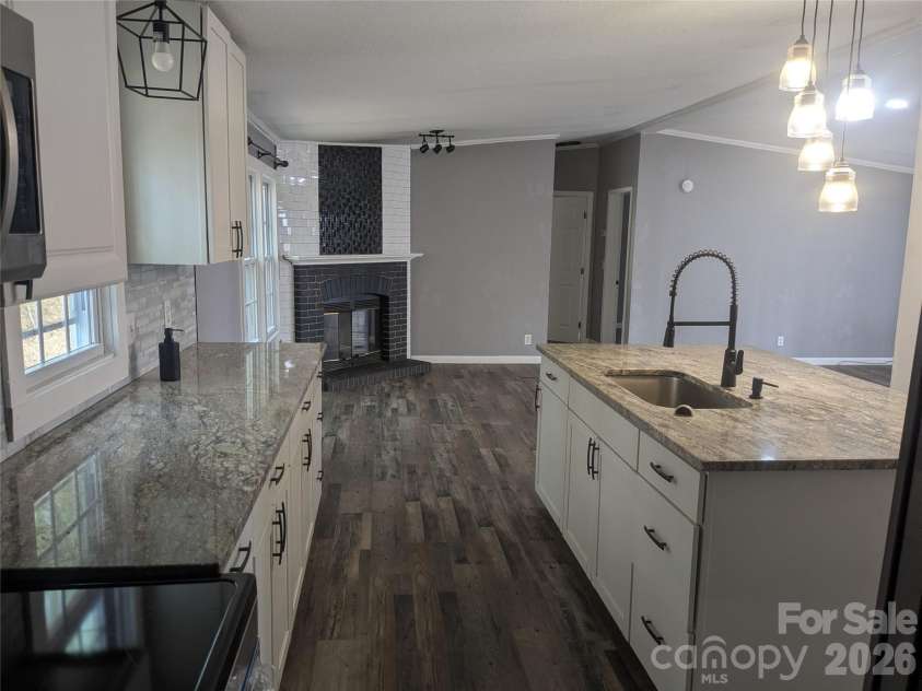 11 Gertrude Lane, Candler, NC 28715.  MLS# CAR4340607, YatesRealty ID 18337. 