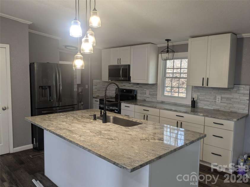 11 Gertrude Lane, Candler, NC 28715.  MLS# CAR4340607, YatesRealty ID 18337. 