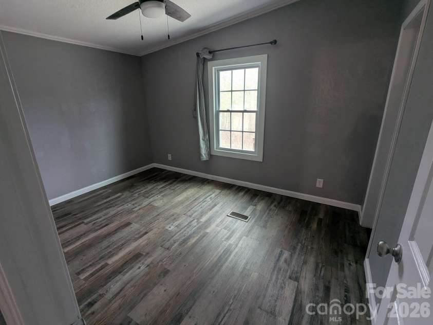 11 Gertrude Lane, Candler, NC 28715.  MLS# CAR4340607, YatesRealty ID 18337. 