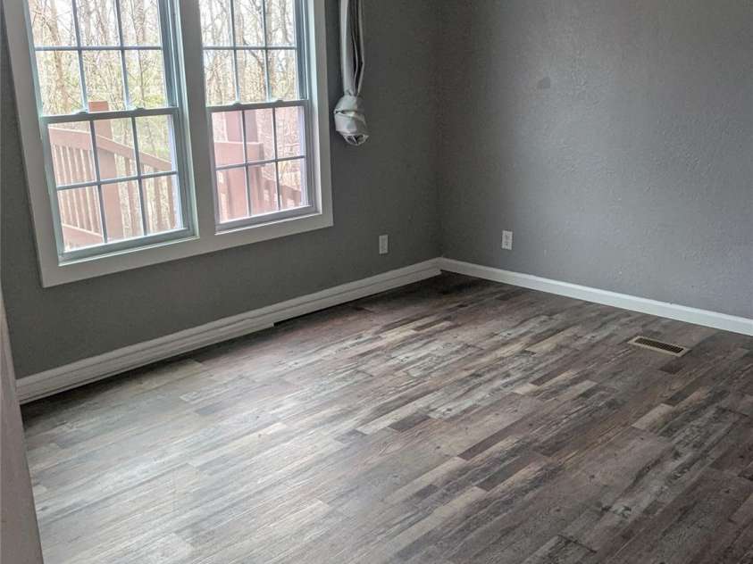 11 Gertrude Lane, Candler, NC 28715.  MLS# CAR4340607, YatesRealty ID 18337. 